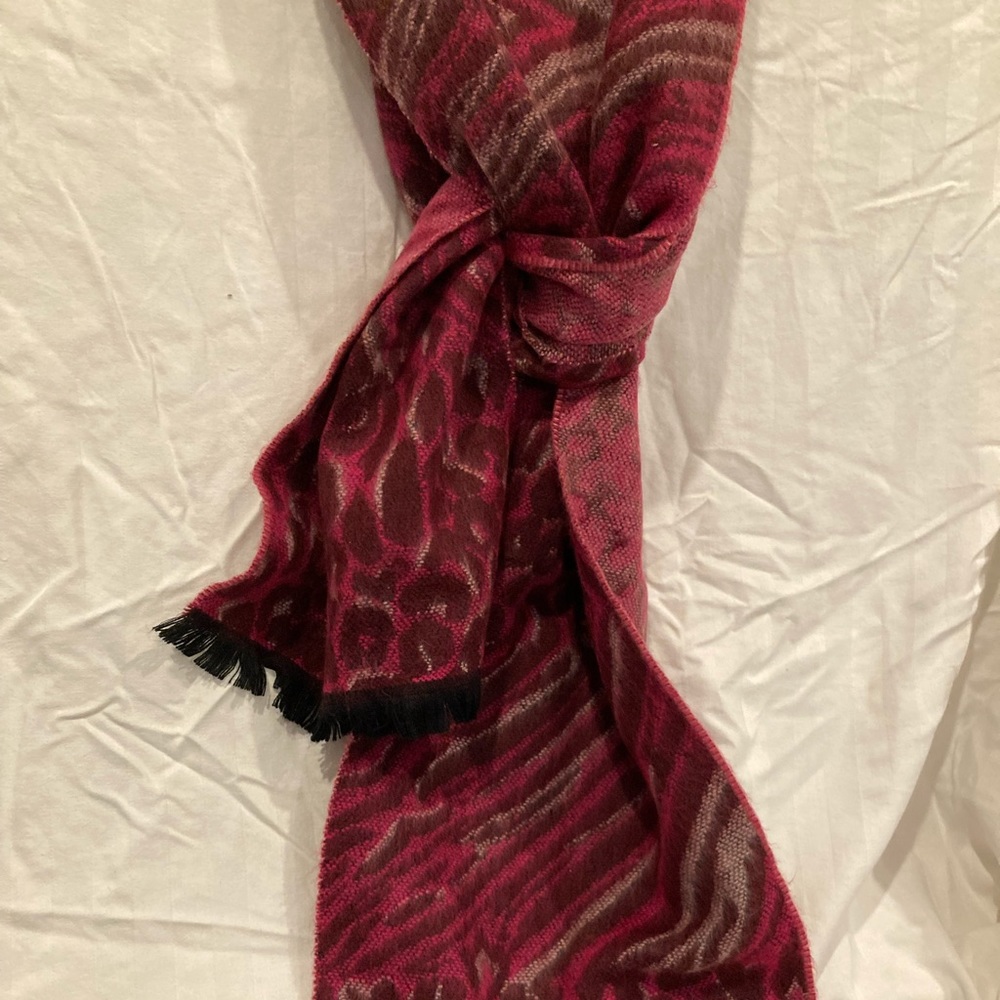 Cashmere Scarf Pink leopard print